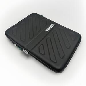 THULE Gauntlet 13” Sleeve Laptop Carry Protective Case Zip Hard 13" x 9" Black